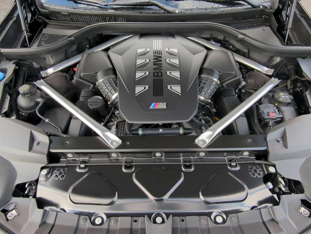new 2026 BMW X7 car, priced at $119,575