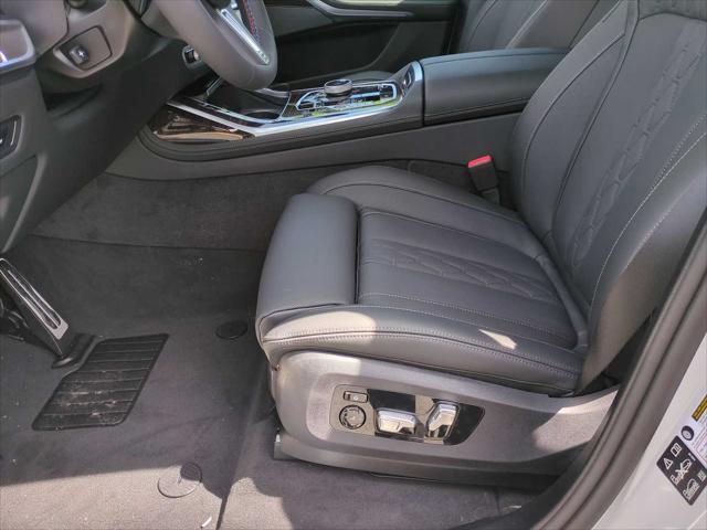 new 2026 BMW X7 car, priced at $119,575