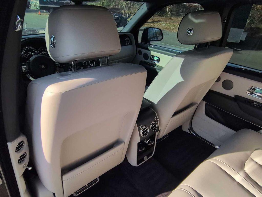 used 2022 Rolls-Royce Cullinan car, priced at $272,000