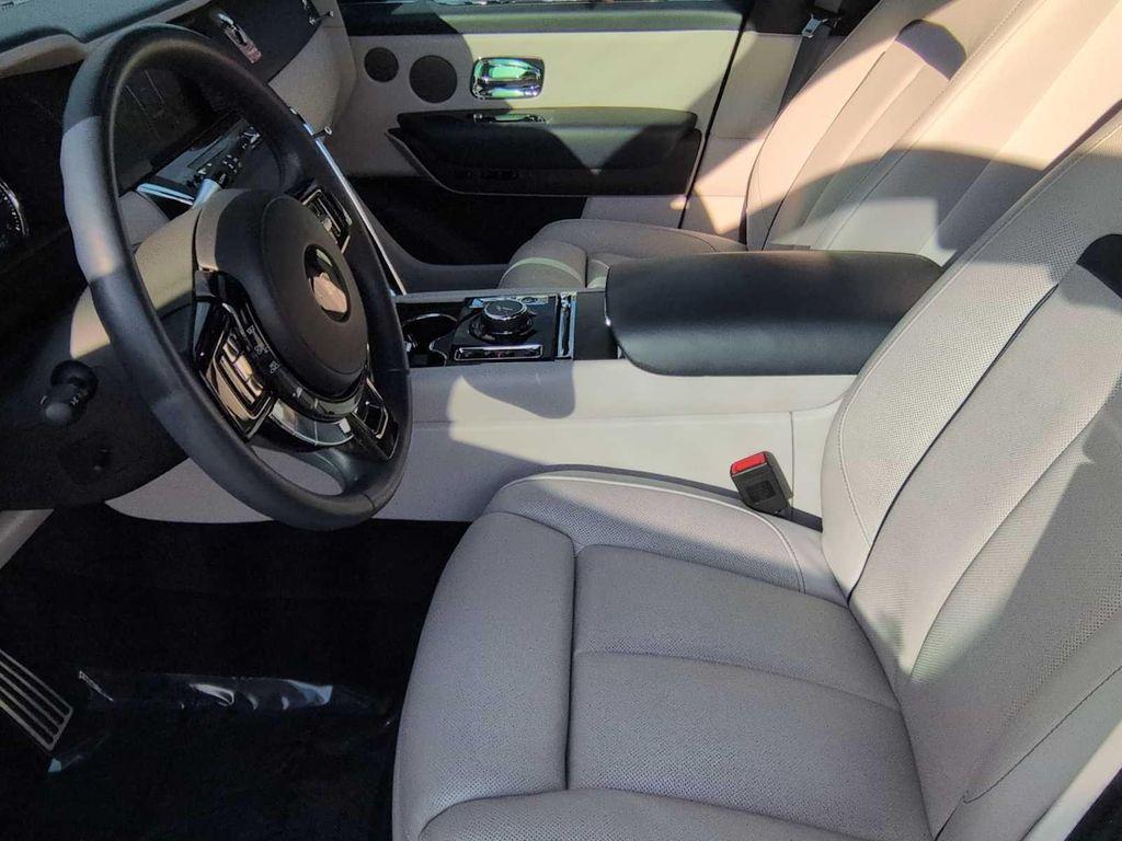 used 2022 Rolls-Royce Cullinan car, priced at $272,000
