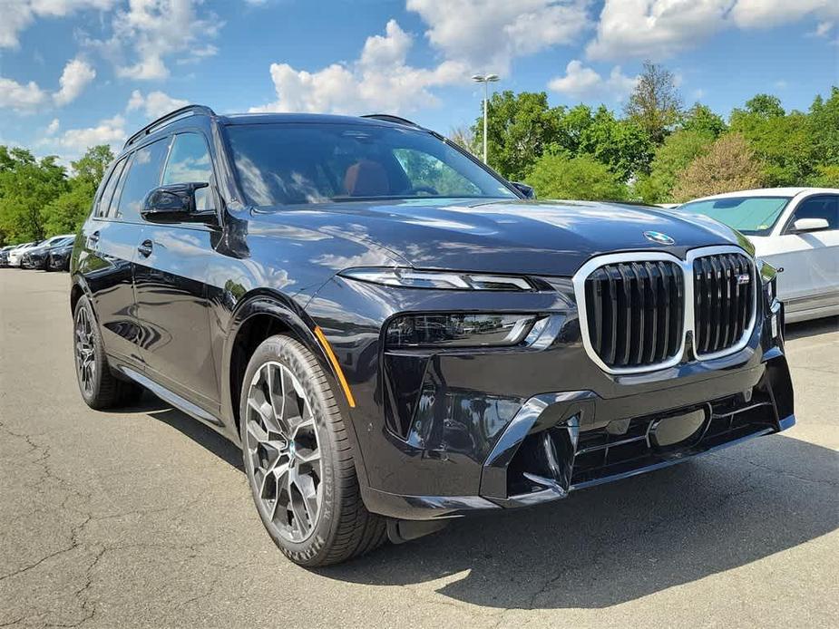 new 2025 BMW X7 car, priced at $117,905