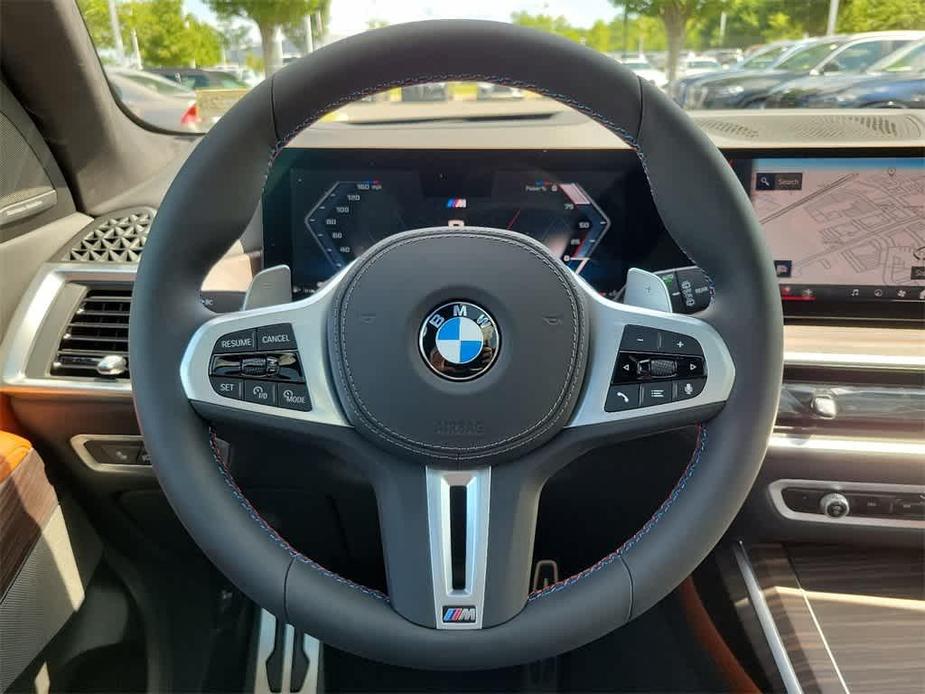 new 2025 BMW X7 car, priced at $117,905