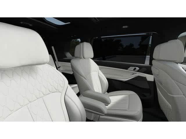 new 2026 BMW X7 car, priced at $121,130