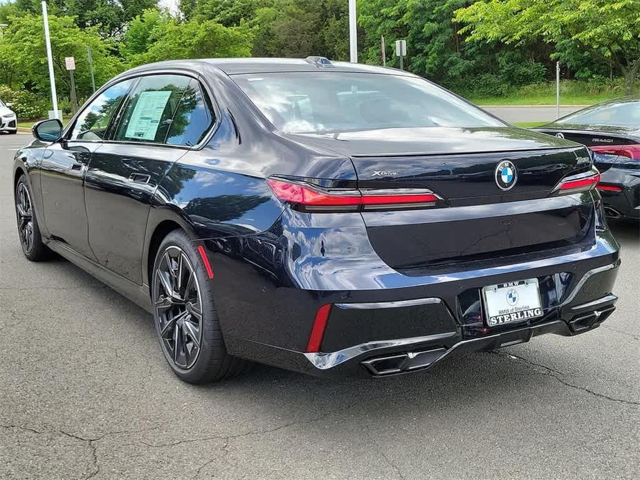 new 2024 BMW 760 car, priced at $134,095