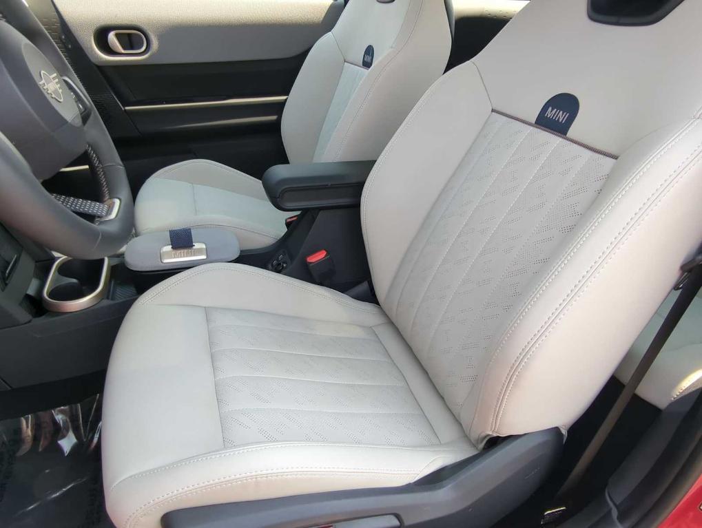 used 2025 MINI Hardtop car, priced at $30,495