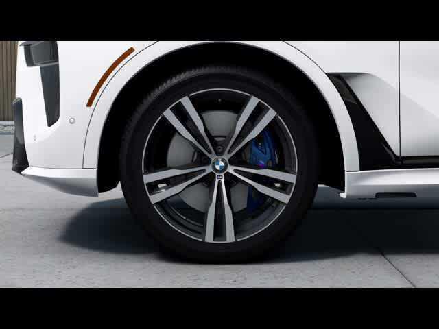 new 2025 BMW X7 car, priced at $114,605