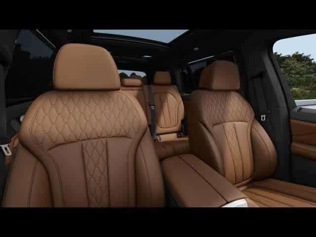 new 2025 BMW X7 car, priced at $114,605