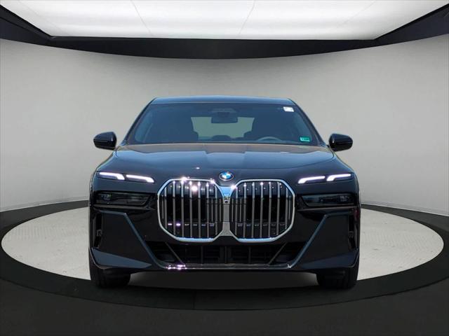 new 2025 BMW 760 car, priced at $127,725