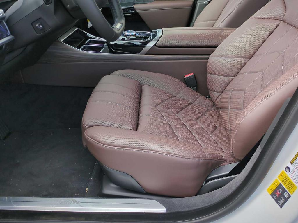 new 2024 BMW i7 car, priced at $129,945