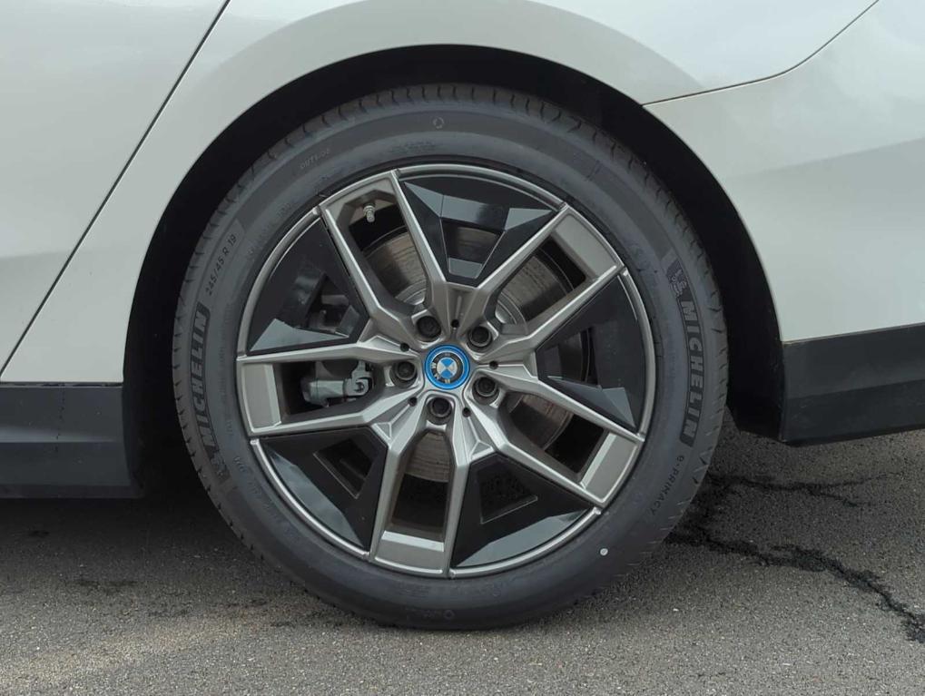 new 2025 BMW i5 car, priced at $74,260