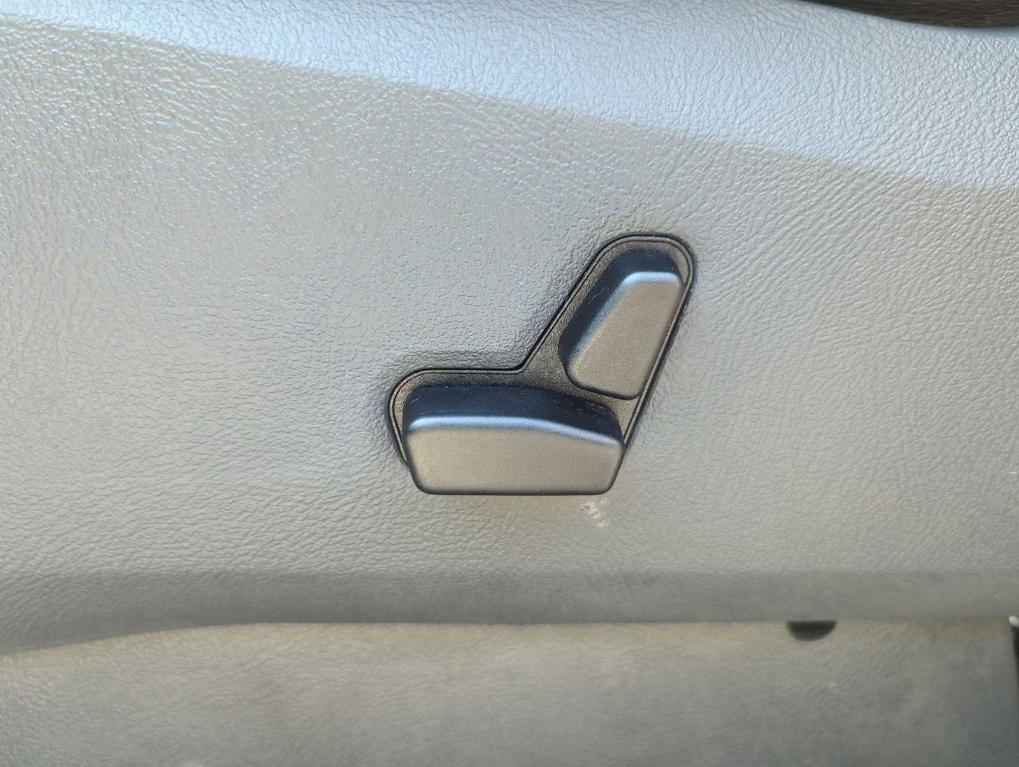 used 2002 Mercedes-Benz M-Class car, priced at $7,900