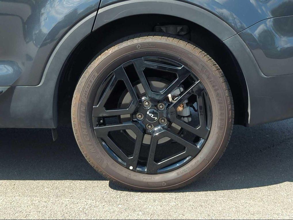 used 2024 Kia Telluride car, priced at $40,407