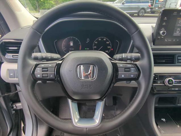 used 2023 Honda Pilot car, priced at $37,295