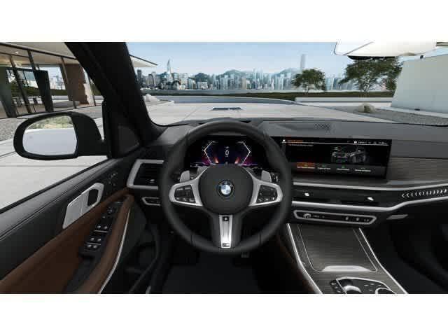 new 2026 BMW X7 car, priced at $93,625