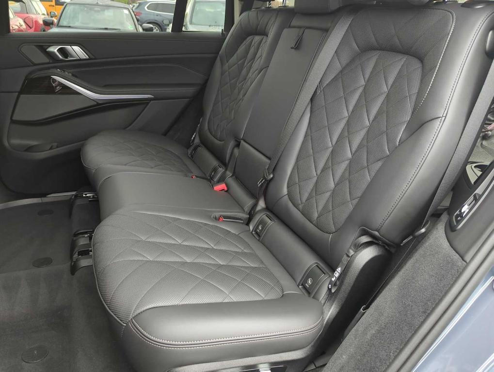 used 2025 BMW X7 car, priced at $80,000