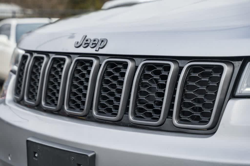 used 2021 Jeep Grand Cherokee car, priced at $28,557