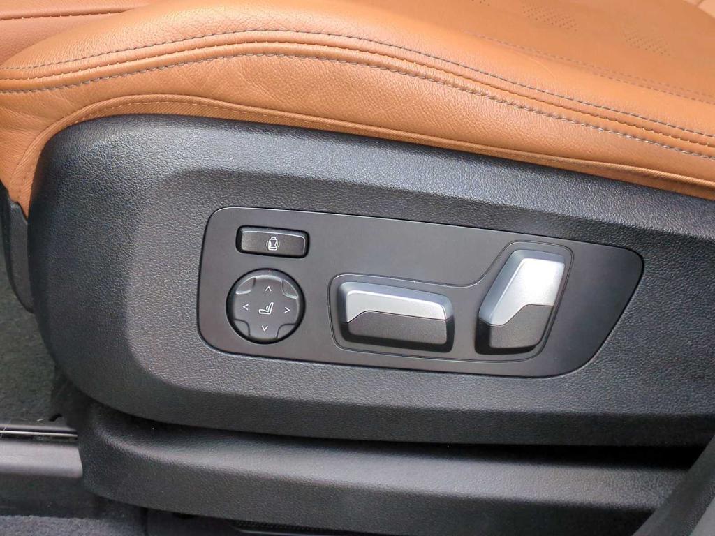 used 2022 BMW X7 car, priced at $51,995