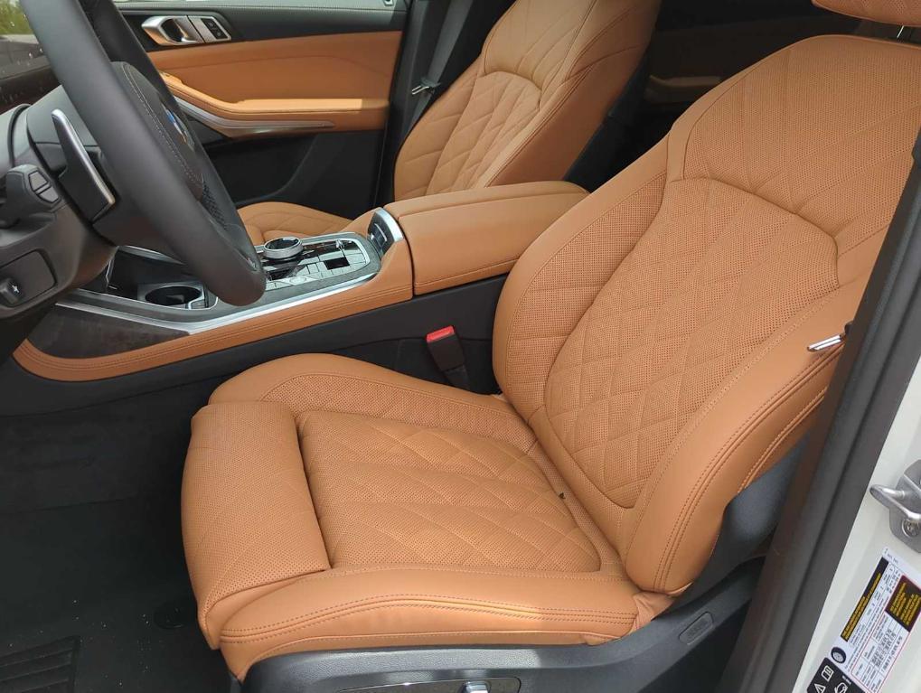 new 2026 BMW X7 car, priced at $99,375