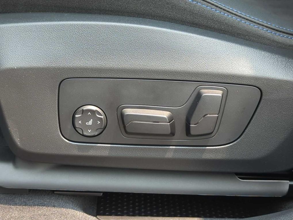 used 2025 BMW X2 car, priced at $50,695