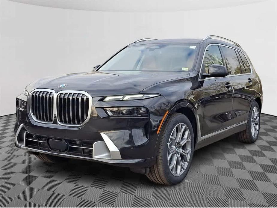 new 2025 BMW X7 car, priced at $89,705