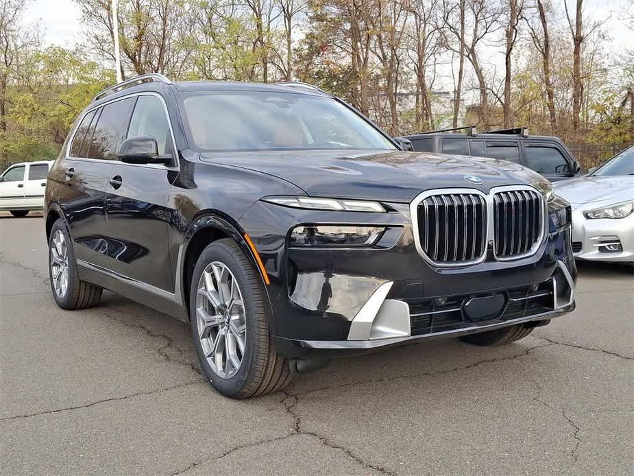 new 2025 BMW X7 car, priced at $89,705