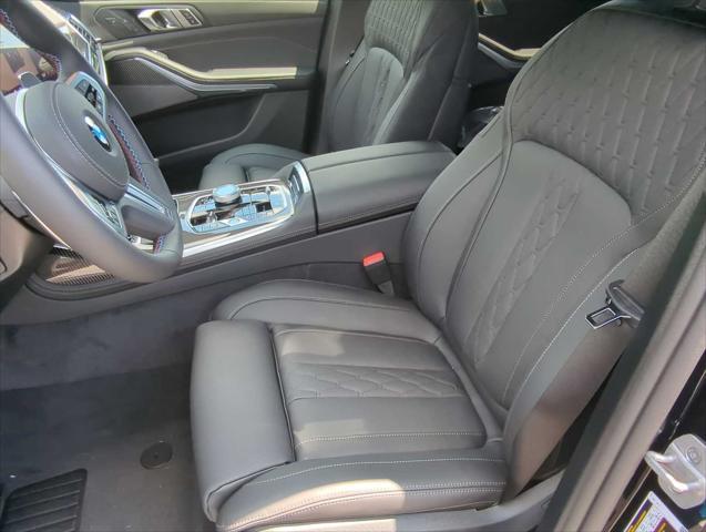 new 2026 BMW X7 car, priced at $118,680