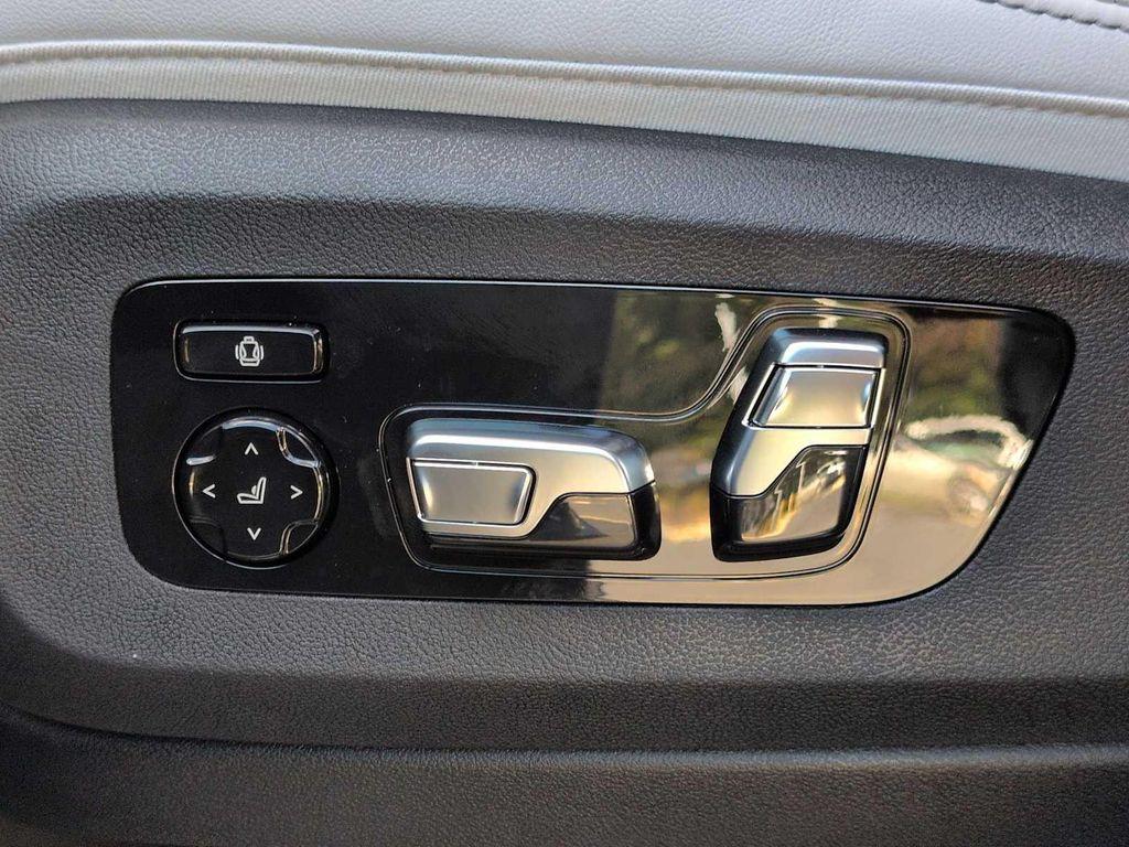 new 2026 BMW X7 car, priced at $102,830