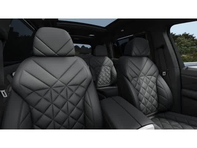 new 2026 BMW X7 car, priced at $98,925