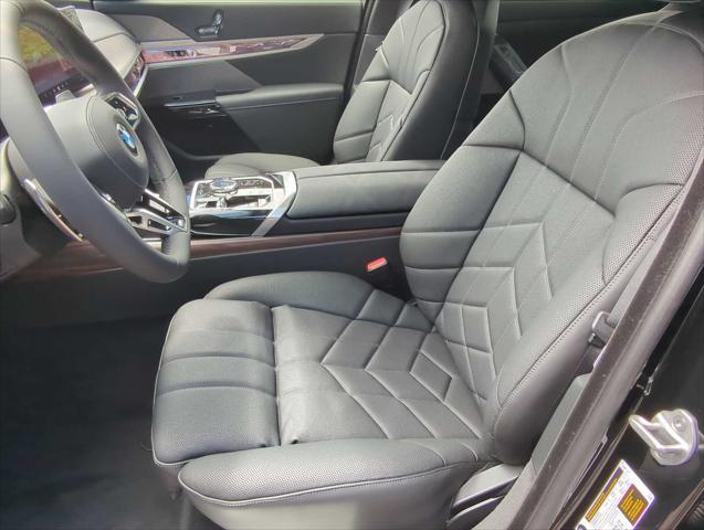 new 2025 BMW 760 car, priced at $133,475