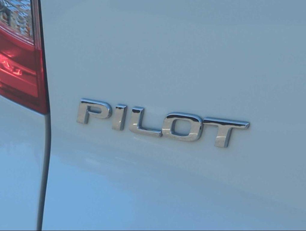 used 2020 Honda Pilot car, priced at $28,771