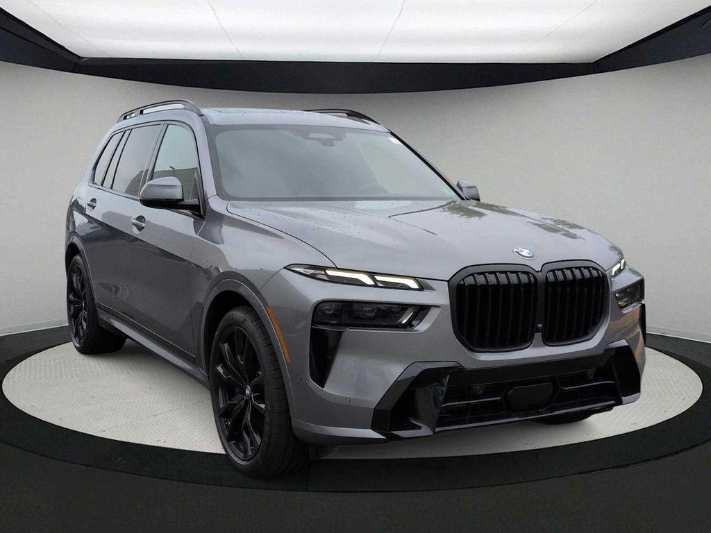 new 2026 BMW X7 car, priced at $100,480