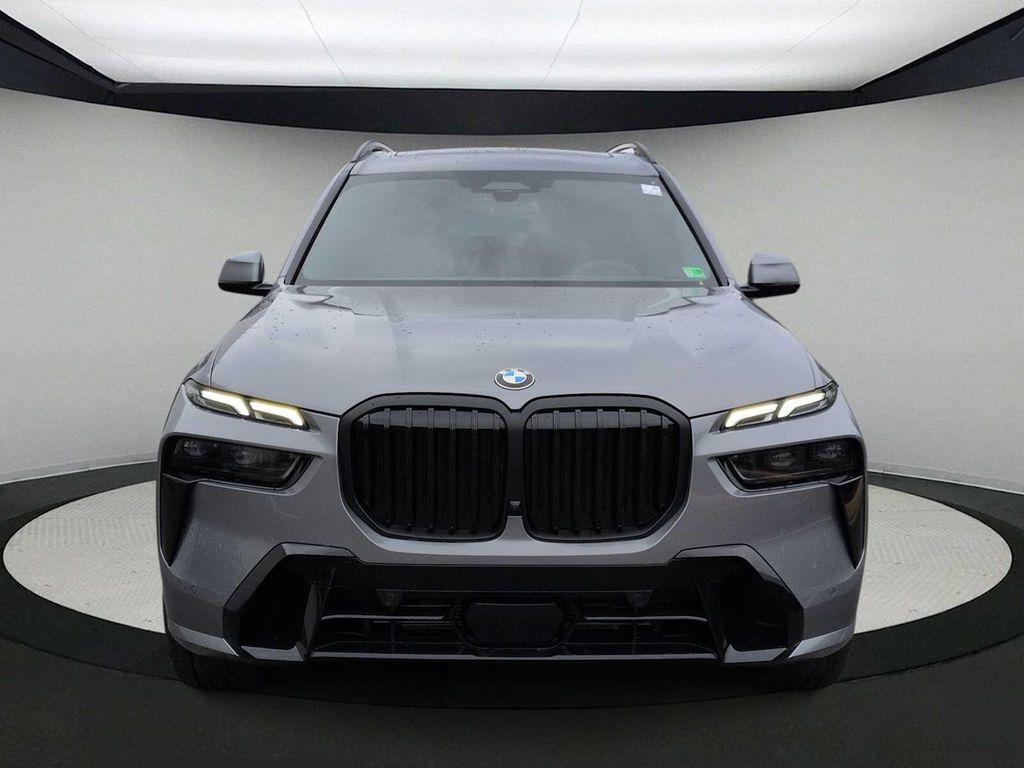 new 2026 BMW X7 car, priced at $100,480