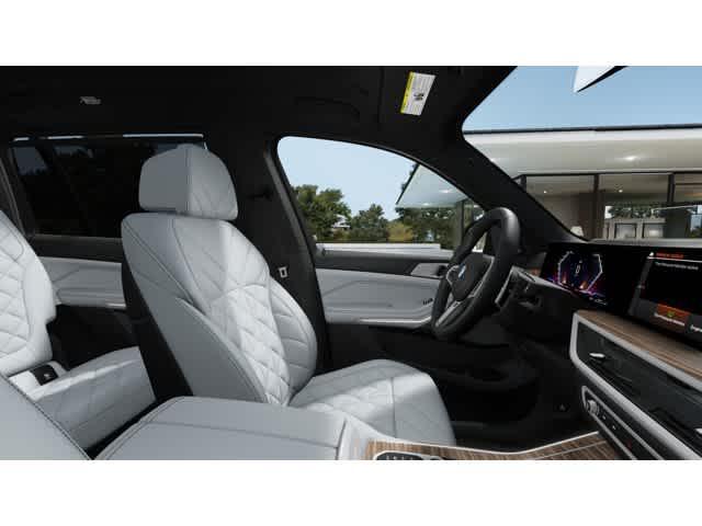new 2026 BMW X7 car, priced at $98,675