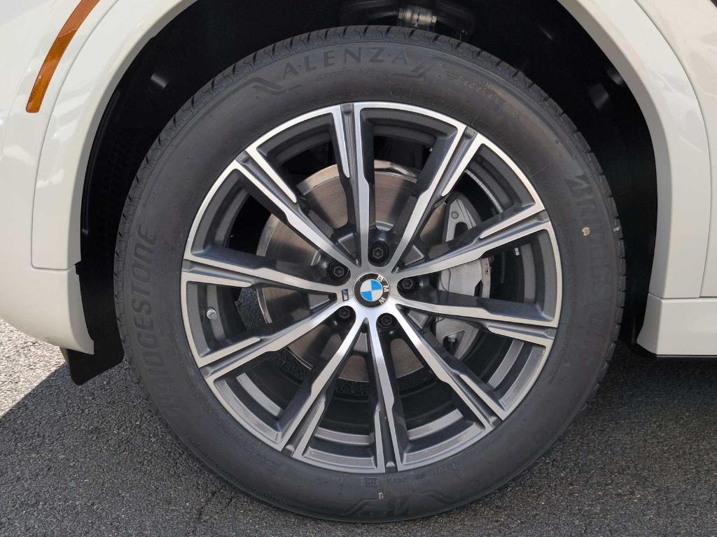 new 2026 BMW X6 car, priced at $80,525