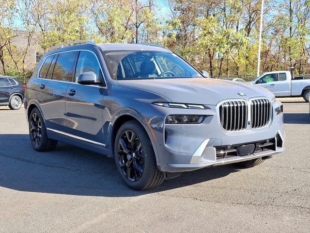 new 2025 BMW X7 car, priced at $95,755