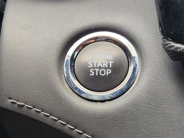used 2023 Toyota Highlander car, priced at $35,744
