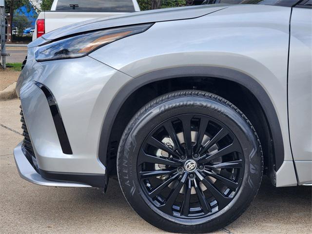 used 2023 Toyota Highlander car, priced at $35,744