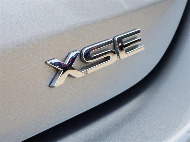 used 2023 Toyota Highlander car, priced at $35,744
