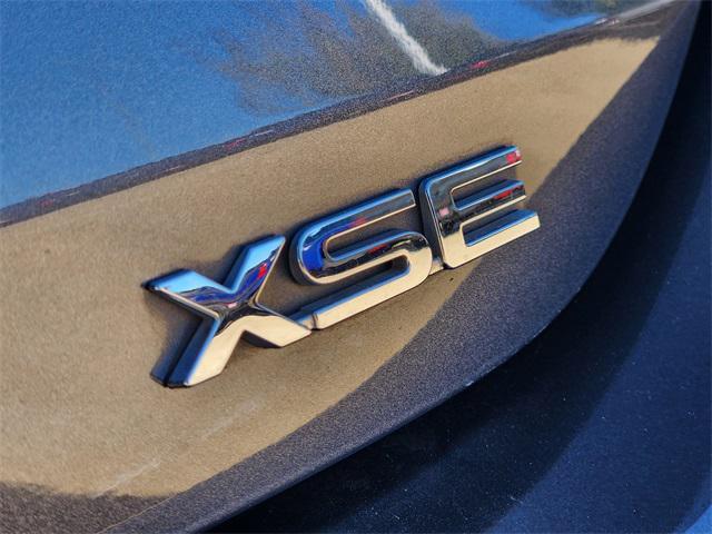 used 2021 Toyota Highlander car, priced at $31,212