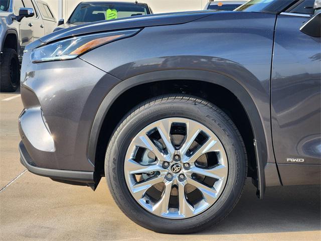 new 2025 Toyota Highlander Hybrid car, priced at $54,816