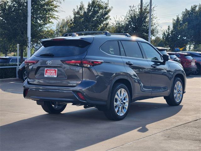 new 2025 Toyota Highlander Hybrid car, priced at $54,816