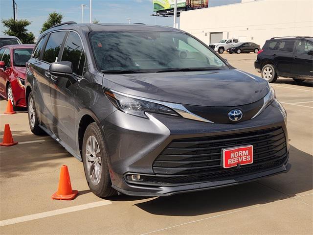 used 2025 Toyota Sienna car, priced at $47,304