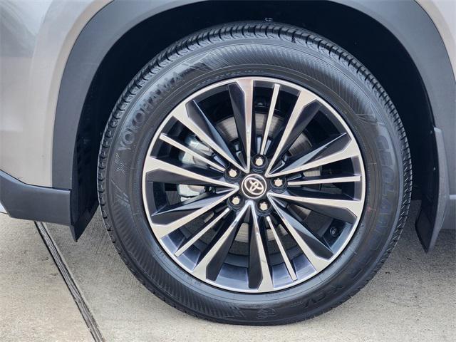 used 2025 Toyota Grand Highlander Hybrid car, priced at $58,546