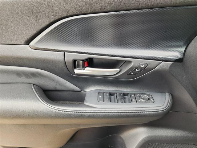 used 2025 Toyota Grand Highlander Hybrid car, priced at $58,546