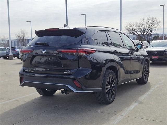 used 2024 Toyota Highlander car, priced at $43,571