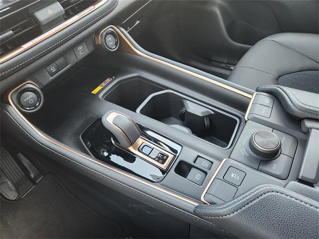 new 2025 Toyota Grand Highlander Hybrid car