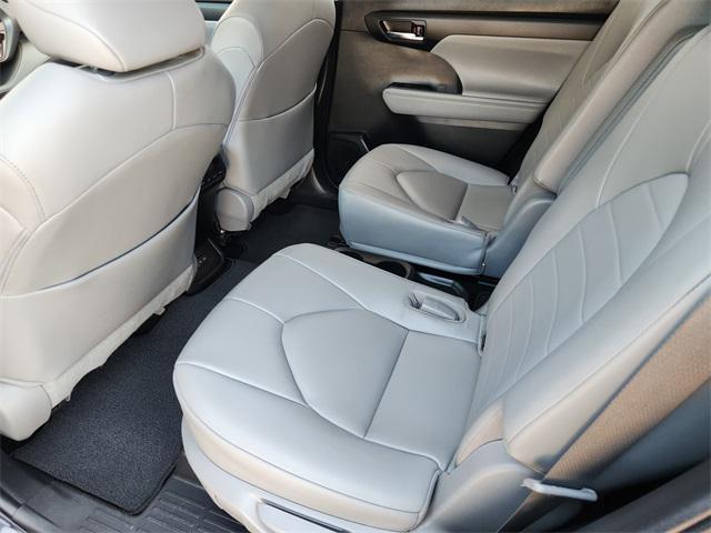 used 2023 Toyota Highlander car, priced at $38,792