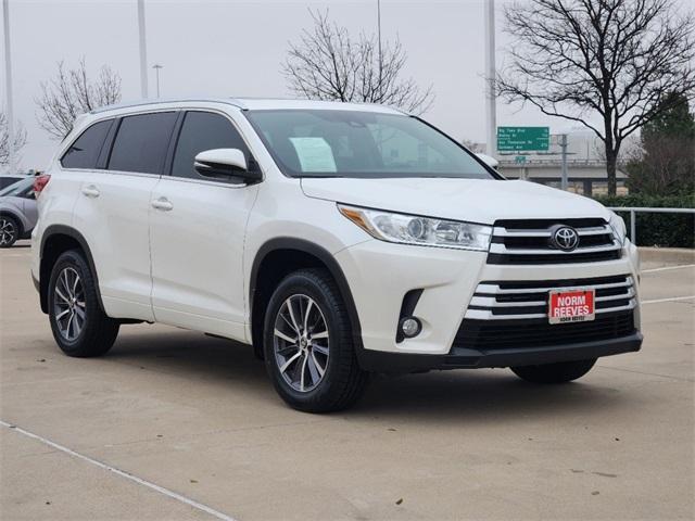 used 2017 Toyota Highlander car, priced at $27,991