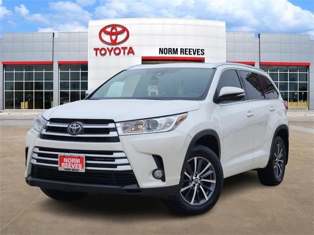 used 2017 Toyota Highlander car, priced at $27,991