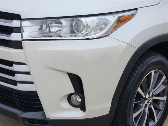 used 2017 Toyota Highlander car, priced at $27,991